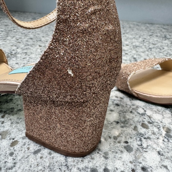 Betsey Johnson Champagne Glitter Heels Open Toe Ankle Strap Size 8 Party Festive - Picture 12 of 12